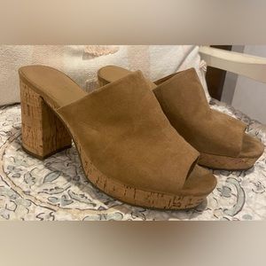 Universal Thread platform mule heels